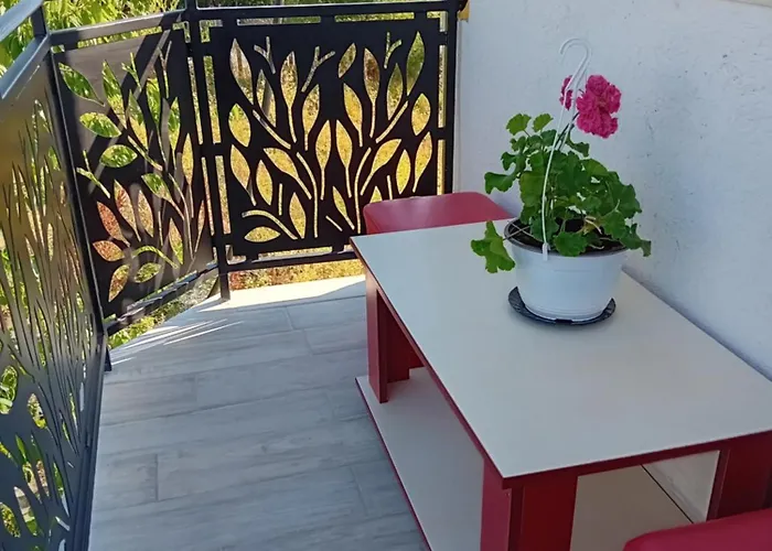 아파트 Stoian 코스티네스티